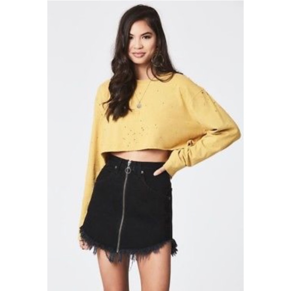 Black denim carmar skirt with zipper front